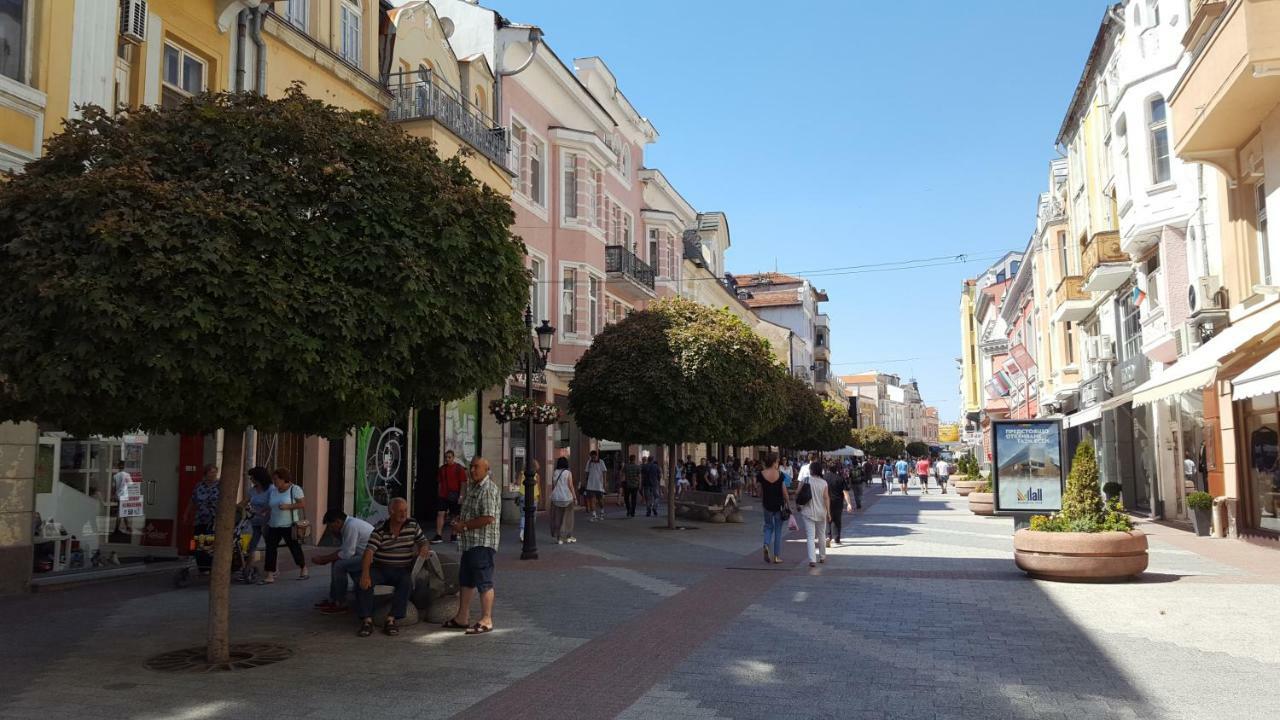 Plovdiv City Center Kapana With Garage Exterior photo